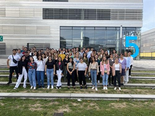 Gruppenfoto der Austauschstudierenden bei der Willkommensveranstaltung am 13. September 2022